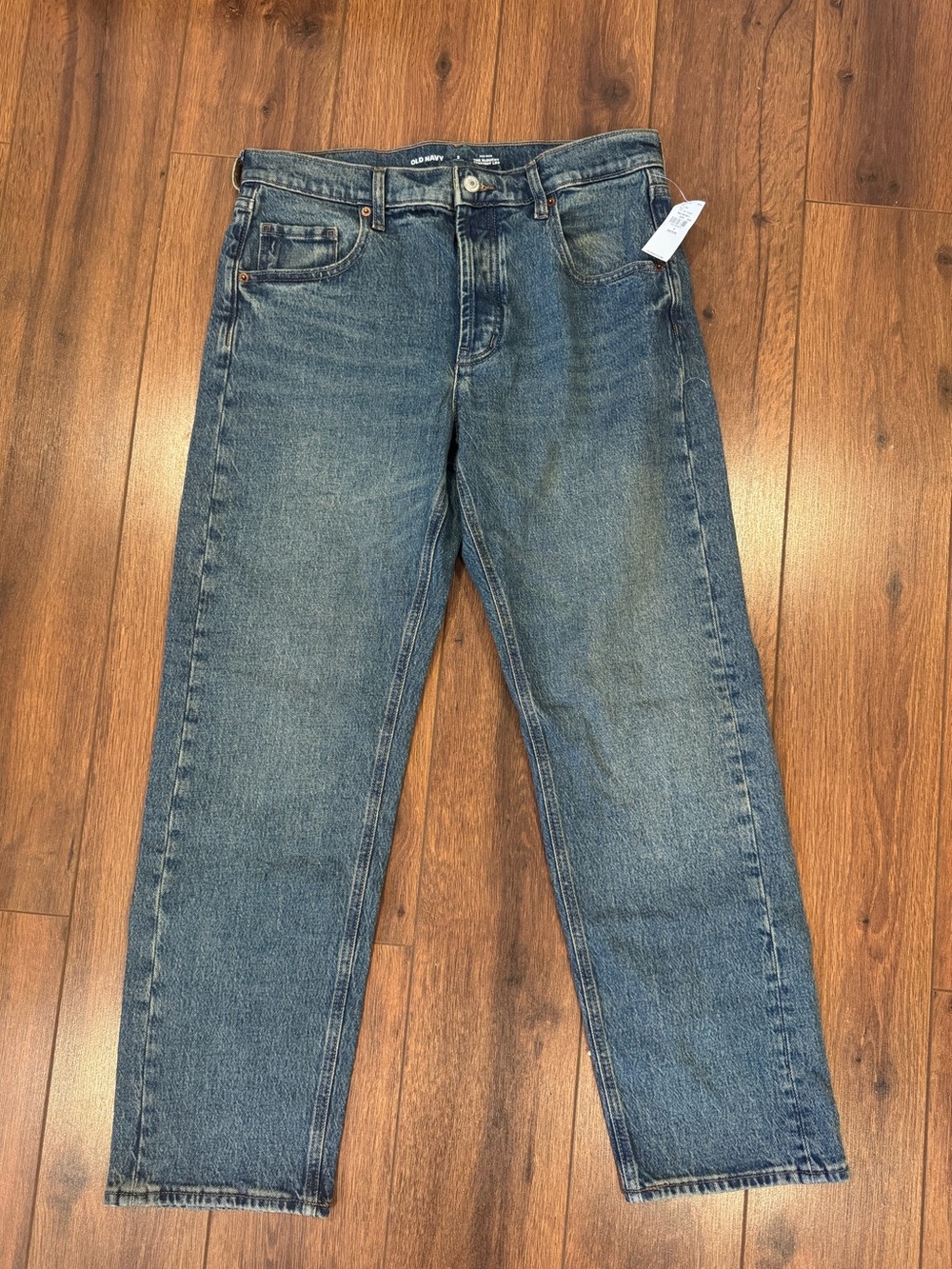 Old Navy Mid-Rise Slouchy Straight Leg Jeans, Size 2P, Brand New With Tags